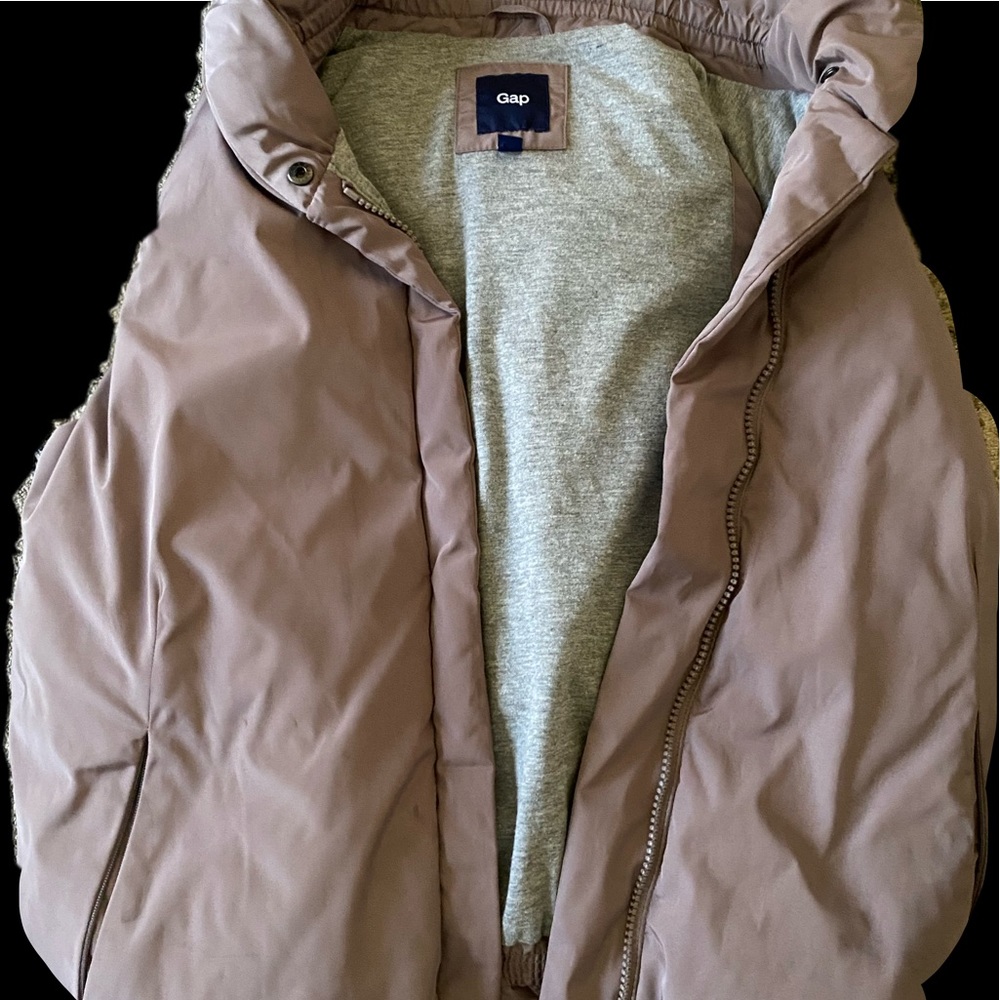 Women’s Light Pink GAP Puffer Vest
